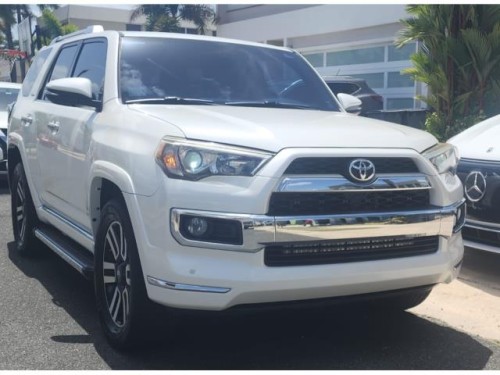 TOYOTA 4 RUNNER LIMITED AÃO 2015 36MIL MILLAS